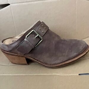Sofft Abena Leather Clogs Size 6.5